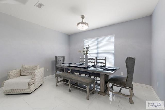 9129 Lake Charles Drive, Los Fresnos, TX 78566