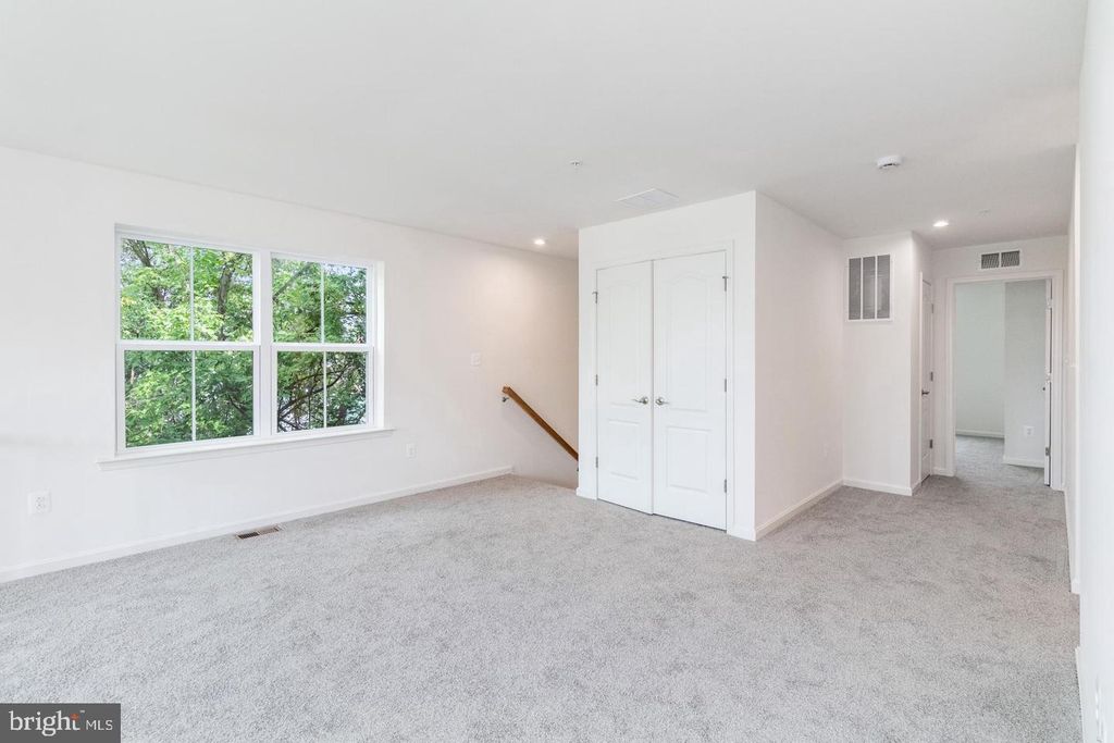 Image 7 of property listing at 4241 GERMANTOWN WAY #27, Perry Hall, MD 21128