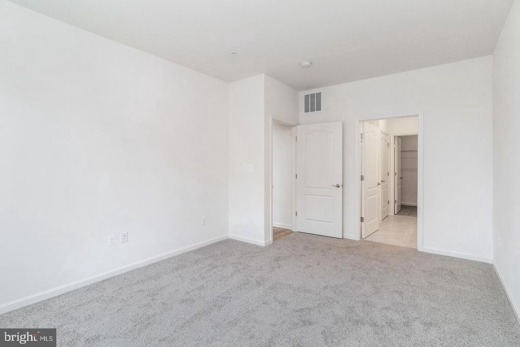 Image 9 of property listing at 4241 GERMANTOWN WAY #27, Perry Hall, MD 21128