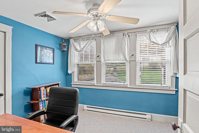 1 TERRACE HTS, Glen Rock, PA 17327