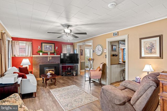 1 TERRACE HTS, Glen Rock, PA 17327