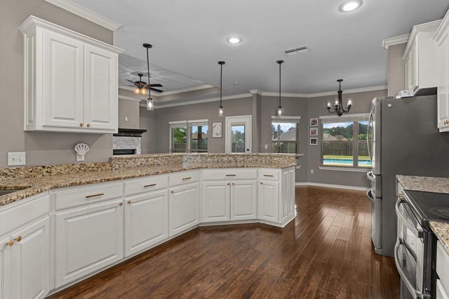 4542 Airport Dr, Kilgore, TX 75662
