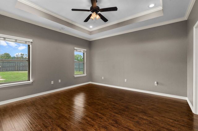 4542 Airport Dr, Kilgore, TX 75662