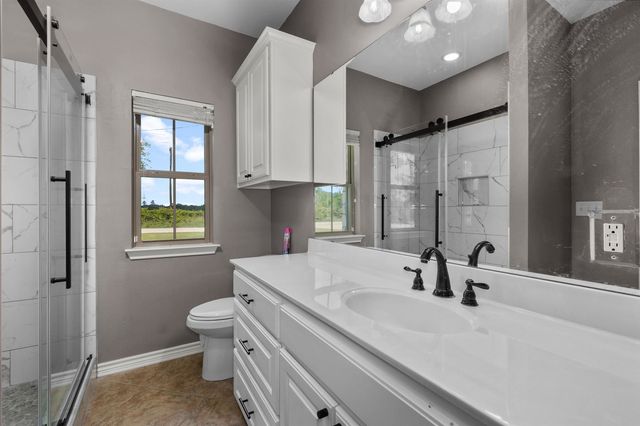 4542 Airport Dr, Kilgore, TX 75662