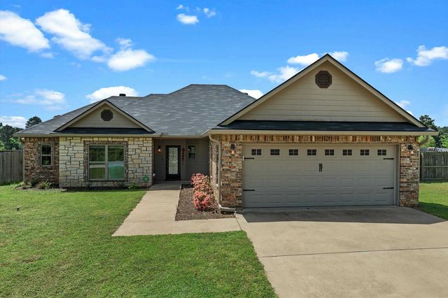 4542 Airport Dr, Kilgore, TX 75662