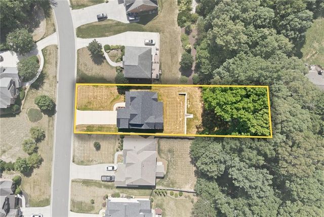 1778 Ramhurst Drive, Clemmons, NC 27012