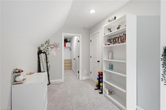 1778 Ramhurst Drive, Clemmons, NC 27012