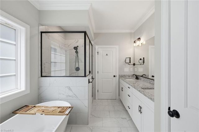 1778 Ramhurst Drive, Clemmons, NC 27012