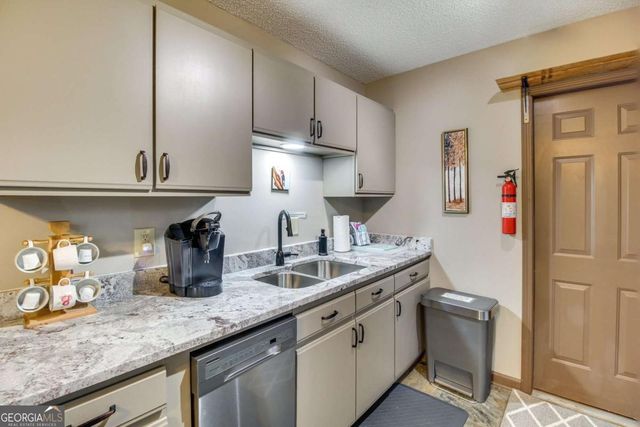 148 Gateway Drive, Ellijay, GA 30540