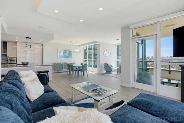 555 Front 804, San Diego, CA 92101