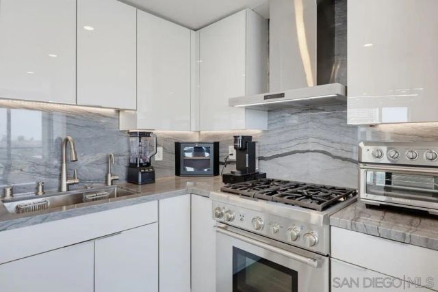 555 Front 804, San Diego, CA 92101