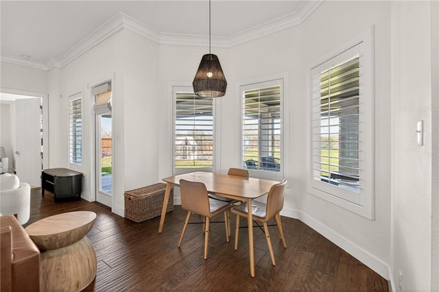 5830 Lago Vista Dr, Corpus Christi, TX 78414