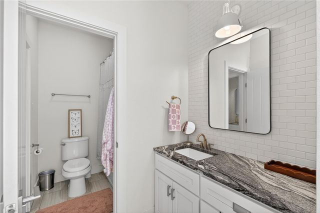 5830 Lago Vista Dr, Corpus Christi, TX 78414