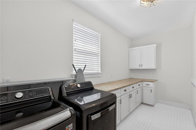 5830 Lago Vista Dr, Corpus Christi, TX 78414