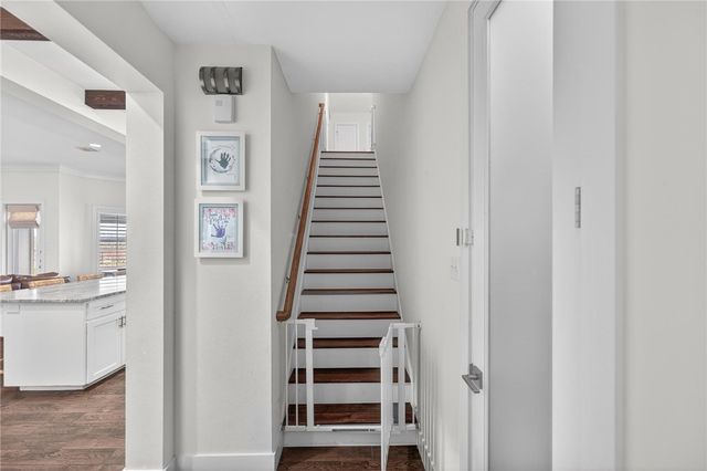 5830 Lago Vista Dr, Corpus Christi, TX 78414