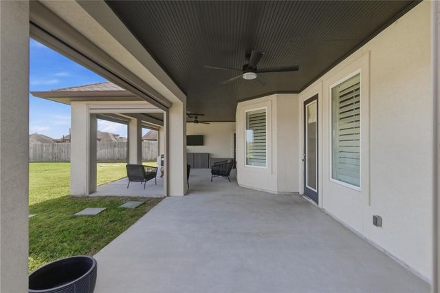 5830 Lago Vista Dr, Corpus Christi, TX 78414