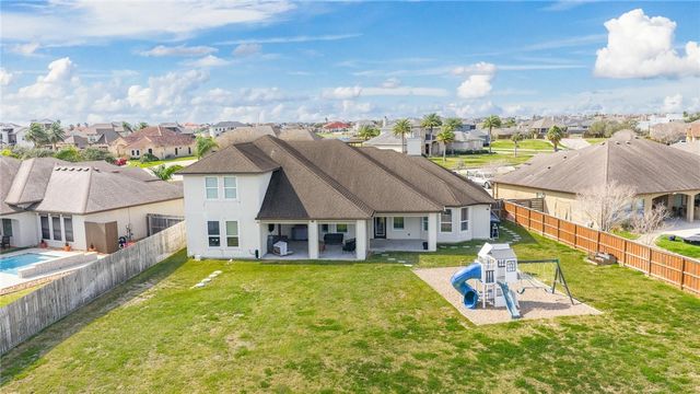 5830 Lago Vista Dr, Corpus Christi, TX 78414