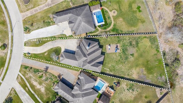 5830 Lago Vista Dr, Corpus Christi, TX 78414