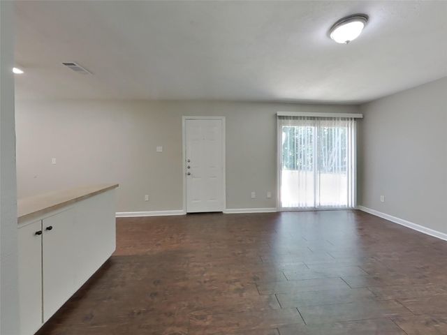 5234 Jorns, Houston, TX 77045