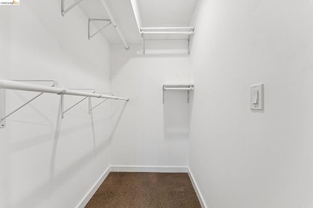 2444 Renwick St, Oakland, CA 94601