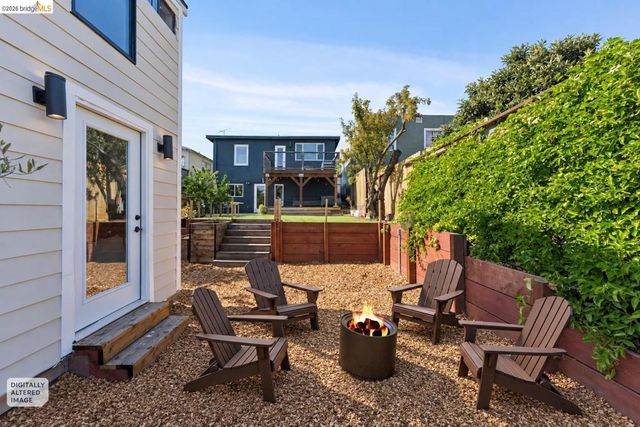 2444 Renwick St, Oakland, CA 94601