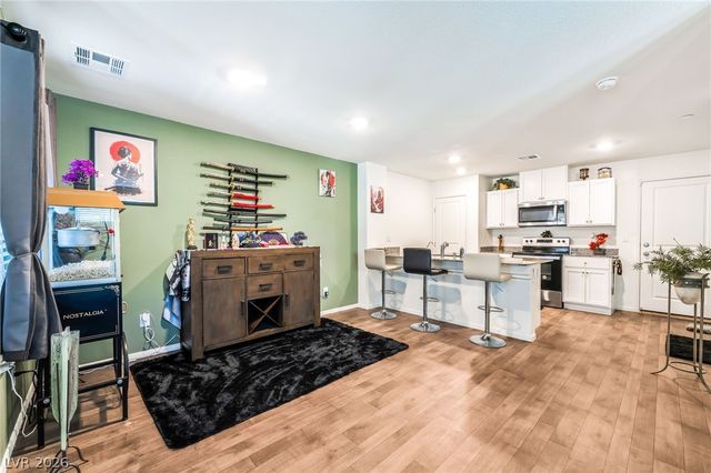 1128 Meadow Sparrow Place, Henderson, NV 89011