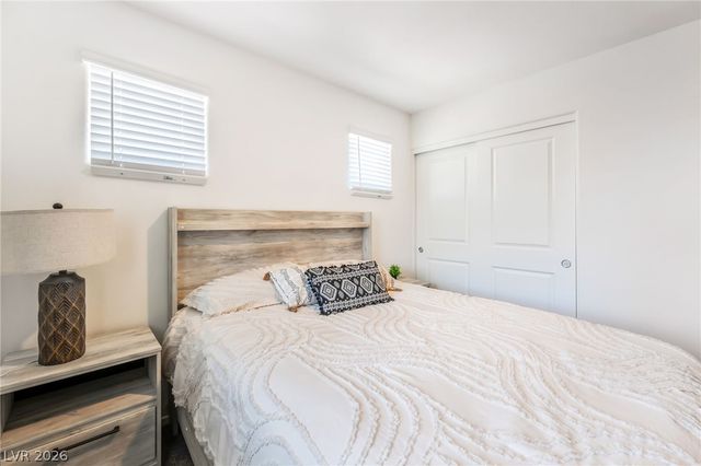 1128 Meadow Sparrow Place, Henderson, NV 89011