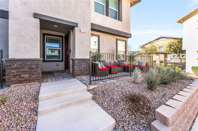 1128 Meadow Sparrow Place, Henderson, NV 89011