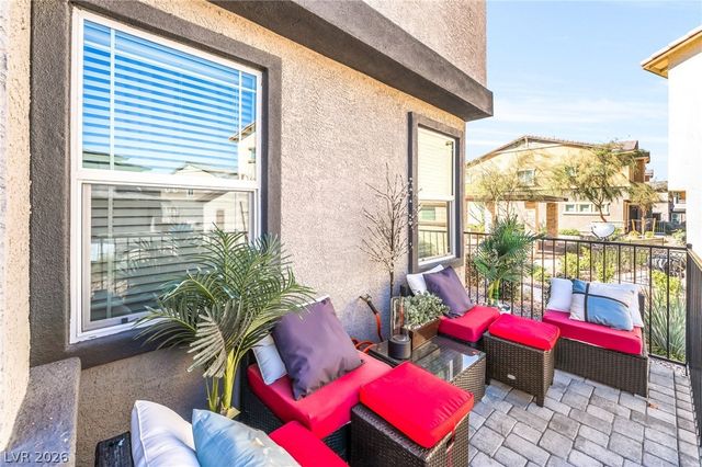 1128 Meadow Sparrow Place, Henderson, NV 89011