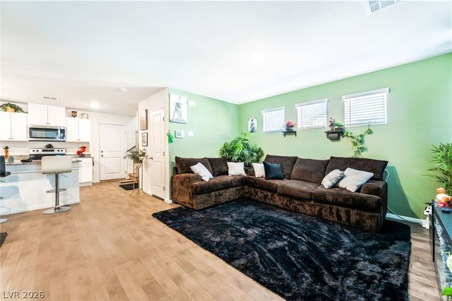 1128 Meadow Sparrow Place, Henderson, NV 89011