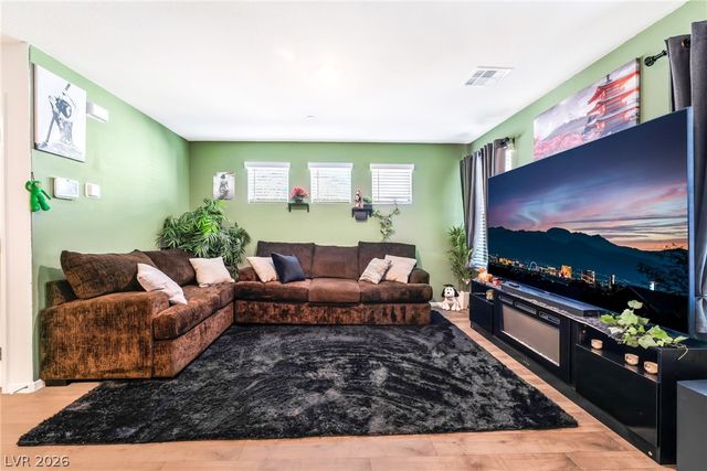 1128 Meadow Sparrow Place, Henderson, NV 89011