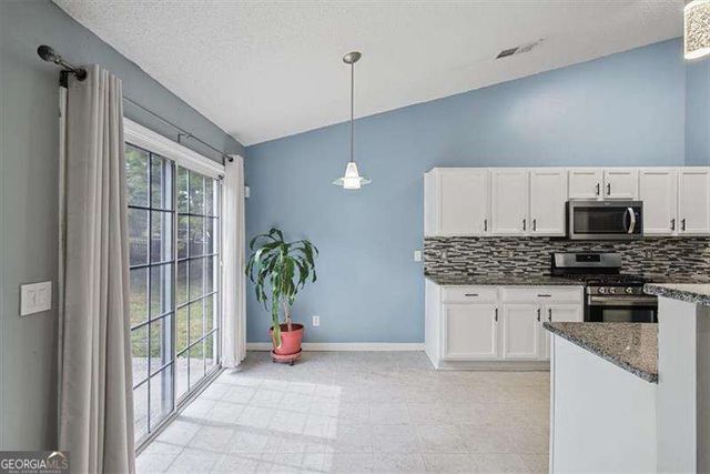 33 Glenabbey Drive NW, Cartersville, GA 30120