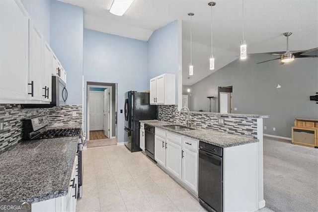 33 Glenabbey Drive NW, Cartersville, GA 30120