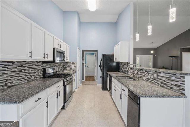 33 Glenabbey Drive NW, Cartersville, GA 30120