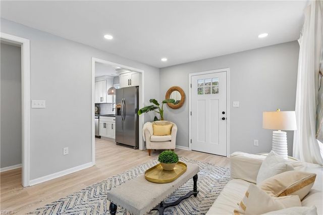 237 Piedmont AVE, Hampton, VA 23661