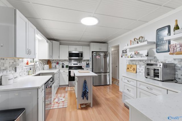 200 Powell Street, Gurley, AL 35748