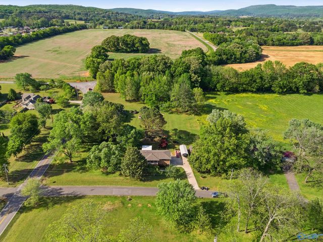 200 Powell Street, Gurley, AL 35748