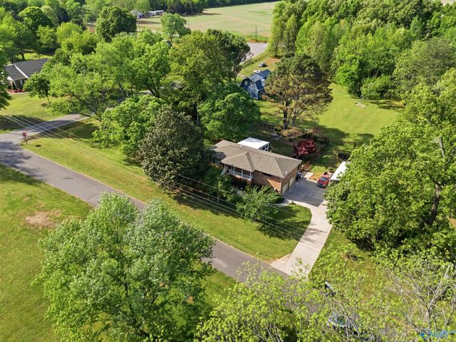 200 Powell Street, Gurley, AL 35748