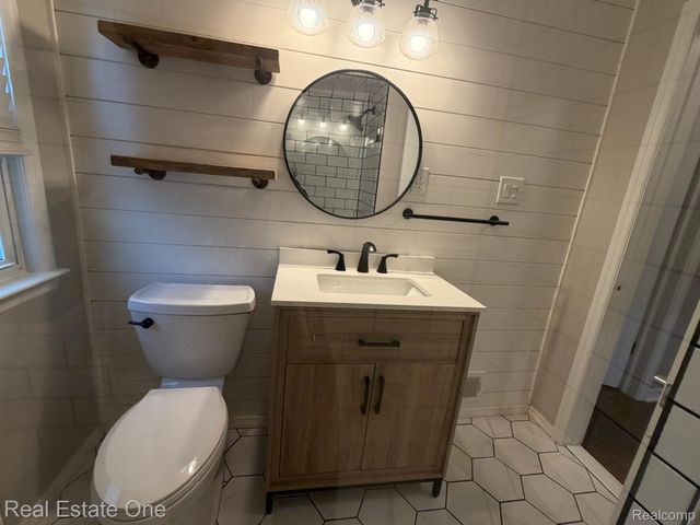 203 S Wilson Avenue, Royal Oak, MI 48067