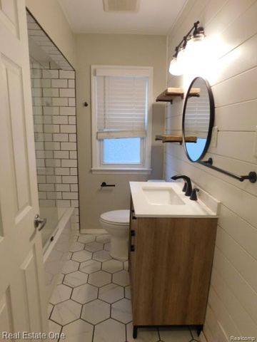 203 S Wilson Avenue, Royal Oak, MI 48067