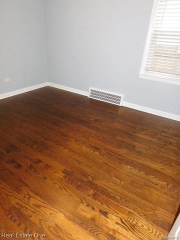 203 S Wilson Avenue, Royal Oak, MI 48067