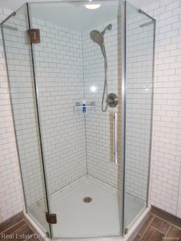 203 S Wilson Avenue, Royal Oak, MI 48067