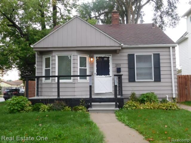 203 S Wilson Avenue, Royal Oak, MI 48067