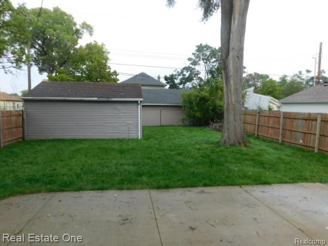 203 S Wilson Avenue, Royal Oak, MI 48067