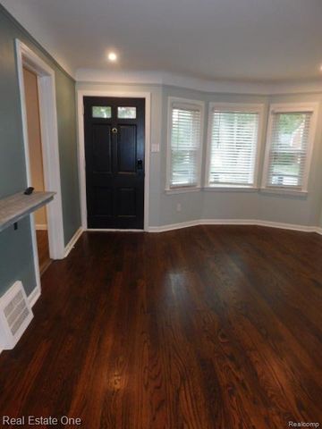 203 S Wilson Avenue, Royal Oak, MI 48067