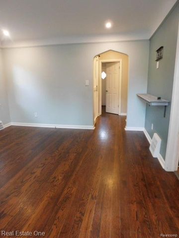 203 S Wilson Avenue, Royal Oak, MI 48067