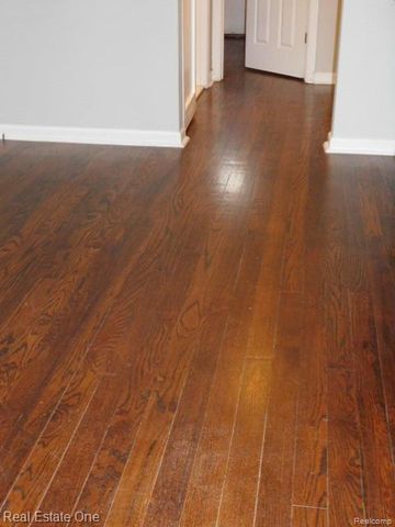 203 S Wilson Avenue, Royal Oak, MI 48067