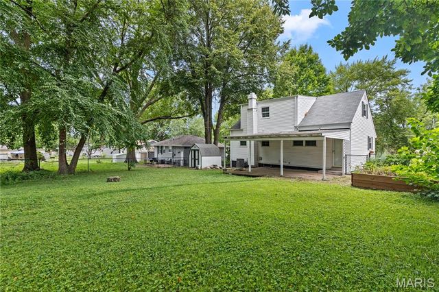 280 S Lafayette Street, Florissant, MO 63031