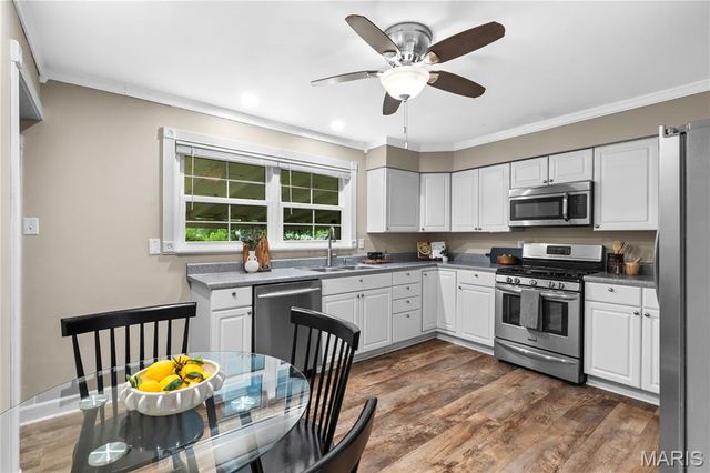 280 S Lafayette Street, Florissant, MO 63031