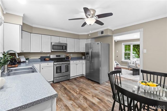 280 S Lafayette Street, Florissant, MO 63031